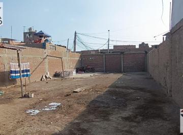Terreno / Lote · 296m² · Terreno Urbano con Dos Frentes en Huaral
