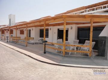 Casa · 200m² · 4 Dormitorios · 4 Estacionamientos · Venta de Casa de Playa en Asia