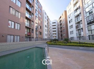 Departamento de 3 habitaciones, Lima · Departamento con Balcón Vista a Piscina