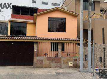 Casa · 192m² · 5 Dormitorios · Casa en Las Brisas