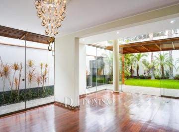 Casa · 236m² · 4 Dormitorios · 2 Estacionamientos · Casa de Ensueño en Exclusivo Condominio – El Sol de La Molina (1era Etapa)