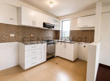 Departamento · 63m² · 2 Dormitorios · 1 Estacionamiento · Alquiler de Departamento Funcional - Magdalena Limite con San Isidro
