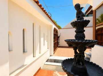 Departamento de 3 habitaciones, Lima · Dpto Super Ubicado en Chorrillos