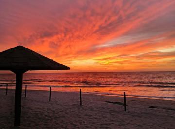Casa · 1700m² · 8 Dormitorios · 4 Estacionamientos · Vendo Lindo Condominio de Casas Frente Al Mar, Carretera Panamericana Norte Km182, Punta Sal, Tumbes