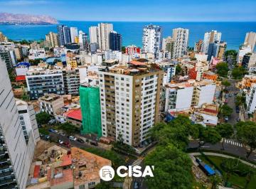 Departamento · 67m² · 2 Dormitorios · 1 Estacionamiento · Alquilo Departamento en Miraflores con Vista Al Mar | Frente a Parque | Óvalo Pardo | Pet Friendly