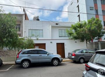 Casa de 3 habitaciones, Lima · Casa en Alquiler en Miraflores