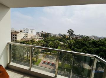 Departamento · 108m² · 3 Dormitorios · 1 Estacionamiento · Departamento a La Venta en Santiago de Surco 5to Piso con Vista a La Calle