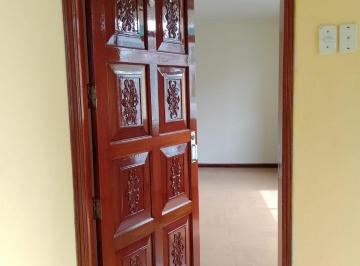 INGRESO PUERTA PRINCIPAL · Dpto Bien Ubicado