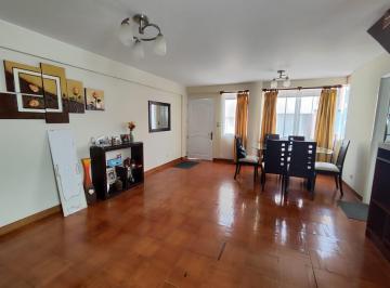 Departamento · 170m² · 3 Dormitorios · 1 Estacionamiento · Venta de Duplex de 170 m² en San Borja