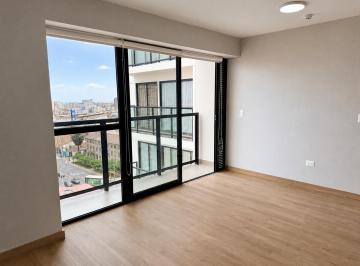 Sala con Balcon y buena iluminación · Departamento Estreno Alquiler en Jesús María | 2 Dorm., Cochera y Deposito