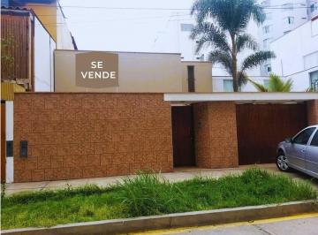 Casa de 3 habitaciones, Lima · Casa de 300 m² con 3 Dorm. y Jardín en Venta en Urb. Las Lilas