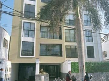 FACHADA DEL EDIFICIO · Departamento a La Venta en Barranco