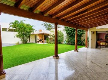 Casa · 556m² · 5 Dormitorios · 2 Estacionamientos · Casa en Venta en Chacarilla del Estanque – San Borja | Ideal Para Vivienda o Desarrollo Inmobiliario
