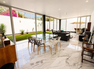 Casa de 5 habitaciones, Lima · Venta de Hermosa Casa de 3 Pisos con Acabados Modernos en Sol de La Milina