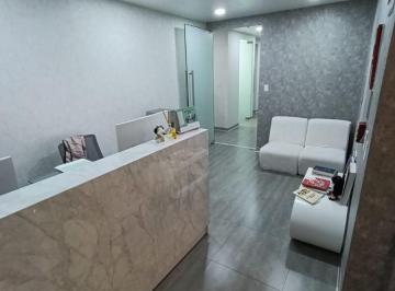 Oficina comercial , Lima · Oficina Implementada de 167 m² con Vista Parcial Al Golf y Espacios de Trabajo en Santiago de Surco