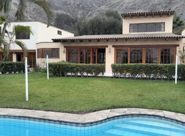 Casa de 3 habitaciones, Lima · Hermosa Casa en Alquiler en La Molina