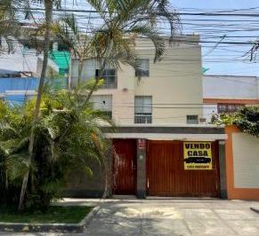 Casa · 265m² · 4 Dormitorios · 2 Estacionamientos · Casa en Venta El Doral, Santiago de Surco