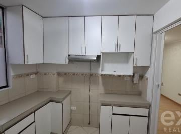 Departamento · 70m² · 3 Dormitorios · 1 Estacionamiento · Alquiler de Departamento de 3 Habitaciones + Cochera