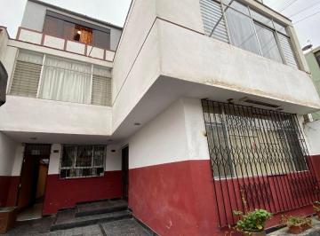 Casa de 7 habitaciones, Callao · Casa Tello de 184 m² con 3 Niveles en Venta en Bellavista