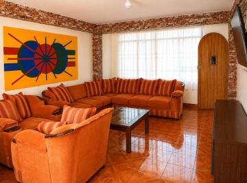 Casa de 6 habitaciones, Cusco · Casa en Venta con Excelente Potencial Para Vivienda y Negocio – San Sebastián, Cusco