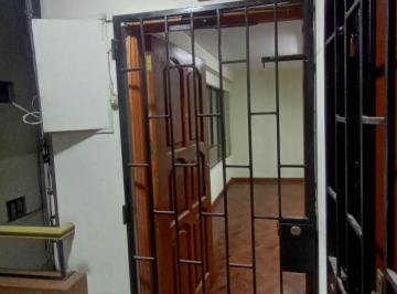 Departamento de 2 habitaciones, Lima · Dpto. C/2 Dorm. y 1 de Servicio, C/cochera, 3er Piso Vista a La Calle