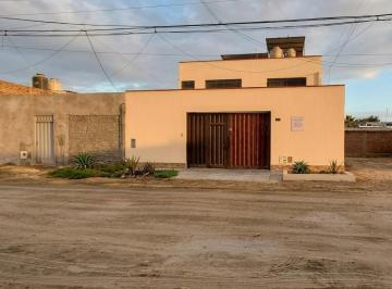 Casa de 5 habitaciones, Lima · Ocasión Casa en Lurín Cerca a Parques y Colegios