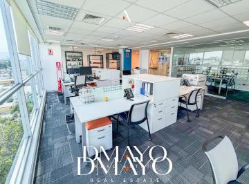 Oficina comercial · 233m² · 6 Estacionamientos · Oficina con Vista a Parque de 233 m² con Renta de $5000 en Edificio Moderno