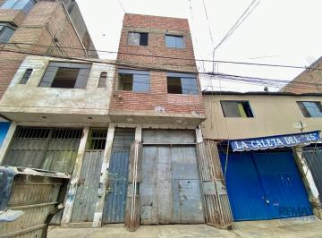 Casa · 300m² · 7 Dormitorios · 1 Estacionamiento · Casa Comercial en La Victoria