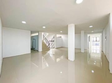 Local comercial · 500m² · ¡Alquilo Amplio Local Comercial 2do Piso en Los Olivos!