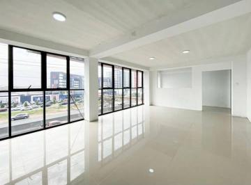 Local comercial · 320m² · Alquilo Amplio Local Comercial en 4to Piso en Los Olivos!