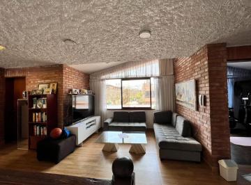 Casa · 347m² · 4 Dormitorios · 3 Estacionamientos · Surco – Vendo Casa Remodelada de 347 m² con Jardín + Terraza Cerca a Higuereta
