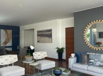Departamento · 330m² · 4 Dormitorios · 3 Estacionamientos · Alquilo Penthouse con Vista a Unas Cuadras del Golf
