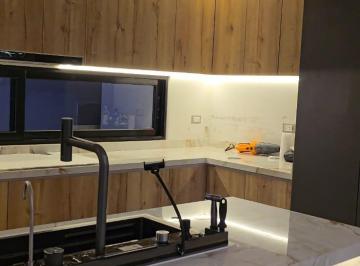 Casa de 4 habitaciones, Lima · Casa Estreno Independiente