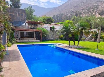 Casa de 8 habitaciones, Lima · Hermosa y Exclusiva Casa en Los Condores Rodeado de Naturaleza