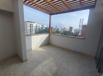 Departamento de 3 habitaciones, Lima · Alquilo Departamento con Terraza y Vista a Parque: Límite de Ate y La Molina