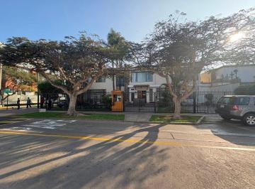 Terreno / Lote , Lima · Vendo Casa en Esquina a Precio de Terreno
