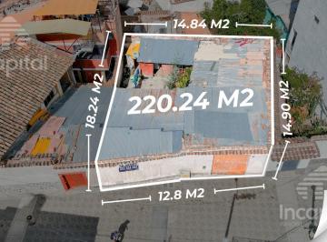 Terreno / Lote · 220m² · Terreno en Venta de 220.24 m² en Plazoleta Pampa Cruz, Ayacucho.