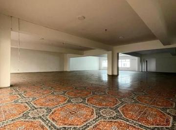 Local comercial · 1659m² · 19 Estacionamientos · Local en Monterrico