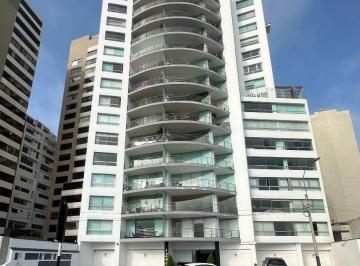 Departamento · 147m² · 3 Dormitorios · 2 Estacionamientos · Depaatamento Amoblado Miraflores Hermosa Vista