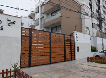 Casa de 4 habitaciones, Lima · ¡Olvídate del Tráfico! Vive Frente a La Estación Matellini en Una Casa de 2 Pisos, Azotea + Cochera.