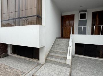 Casa de 5 habitaciones, Lima · Vendo Excelente Casa A/c 270 m² con Terraza, 5 Dorm., 4 Cocheras 350,000usd - Calle Cerrada