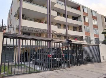 Departamento · 40m² · 1 Dormitorio · 1 Estacionamiento · Se Alquila Lindo Departamento con Vista a La Calle Zona Residencial Tranquila