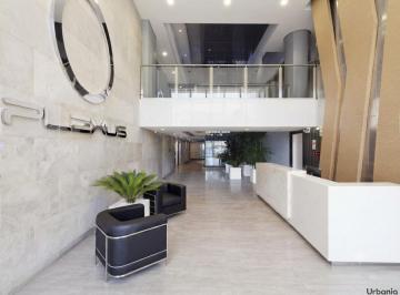 Oficina comercial · 48m² · 1 Dormitorio · 1 Estacionamiento · Alquila Una Oficina Corporativa en San Miguel! – Ubicación Estratégica