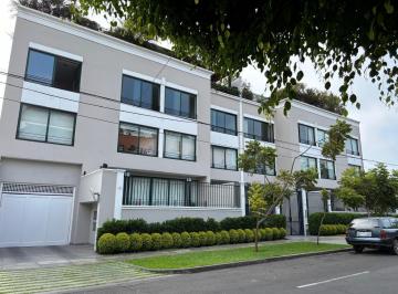 Departamento · 750m² · 4 Dormitorios · 4 Estacionamientos · Departamento en Venta en Exclusiva Zona de San Isidro