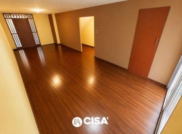 Casa · 376m² · 7 Dormitorios · 1 Estacionamiento · Casa Amplia y Moderna en Venta _lista Para Mudarse