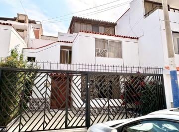 Casa de 4 habitaciones, Lima · Acogedora Casa en Venta en Villa Militar Oeste – Chorrillos!