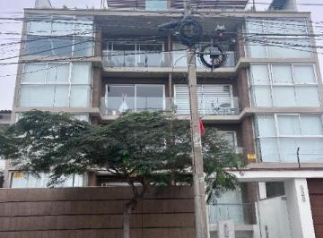 Departamento · 123m² · 2 Dormitorios · 2 Estacionamientos · Impecable Depa Amoblado en Alquiler en Monterrico Norte