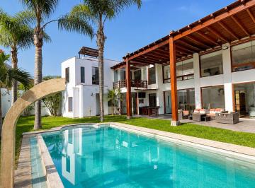 Casa de 4 habitaciones, Lima · Casa de Lujo en Alquiler con Piscina en La Planicie, La Molina | 4 Dorm. | 1,081 m²
