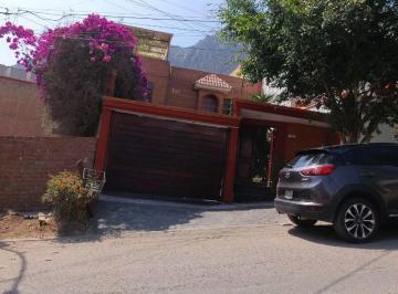 Casa de 3 habitaciones, Lima · Venta de Casa en La Molina