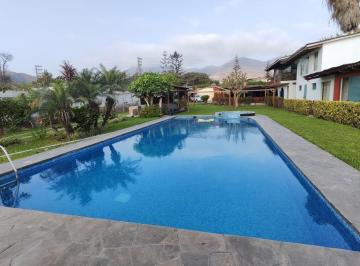 Casa de campo de 9 habitaciones, Lima · Casa en Venta Pachacamac